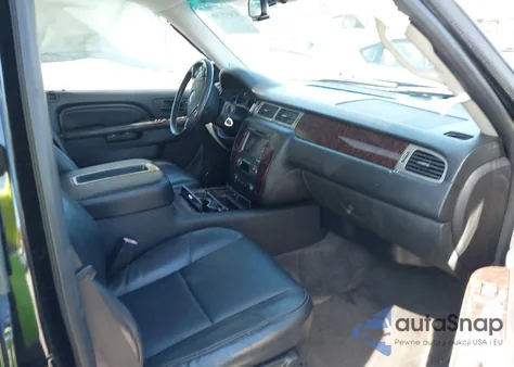 2010 GMC Yukon Xl 1500 Denali z USA, uszkodzony, nr VIN 1GKUCMEF8AR175871